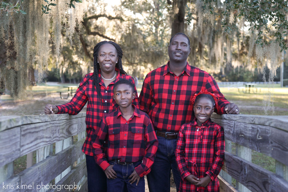 Holiday family portrait at Lake Killearney in Tallahassee, Florida
