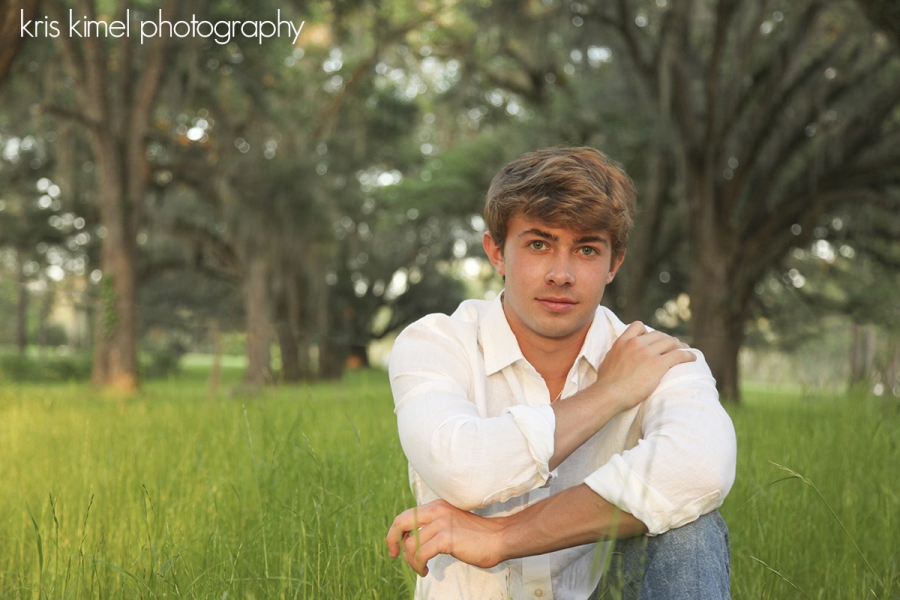 Portraits of high school senior taken in Tallahassee Florida by Kris Kimel Photpgraphy